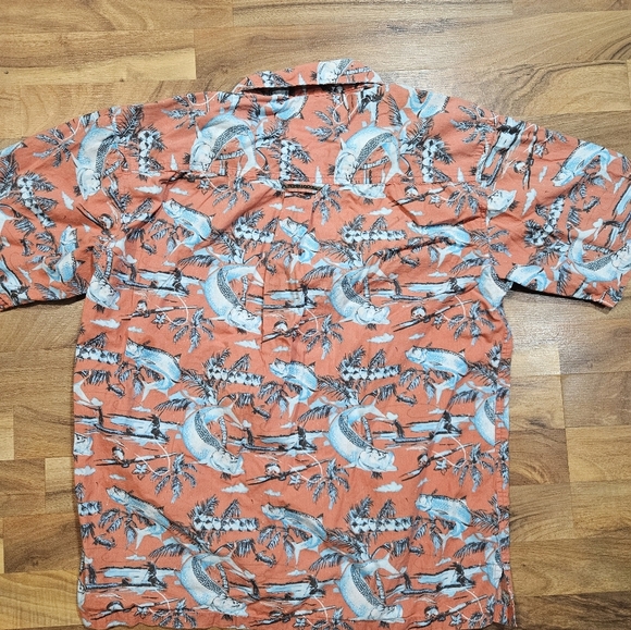 Flyshacker Fishing Shirt M Coral Fish Print Short Sleeve Button Front - Picture 9 of 10
